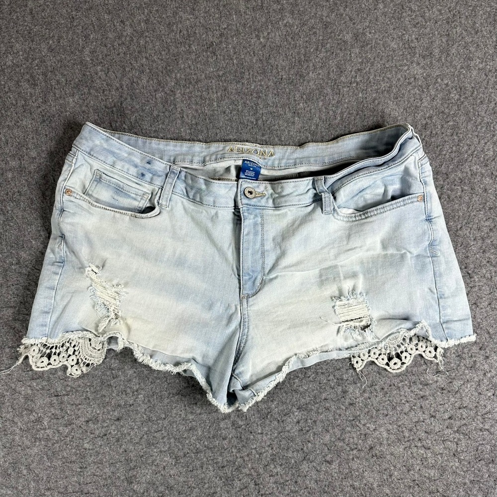 Arizona‎ Womens Peekaboo Lace Size 19 Light Wash Denim Shorts